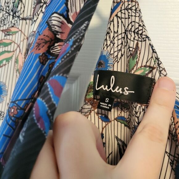 Lulu's Lullaby Multi Print Midi Dress Size Small NWT - Picture 9 of 13